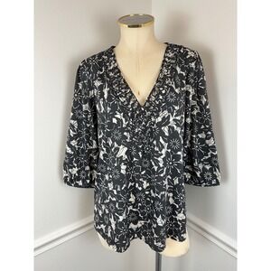 BANANA REPUBLIC Lightweight Grey & White Floral Blouse V-Neck 3/4 Sleeve Large
